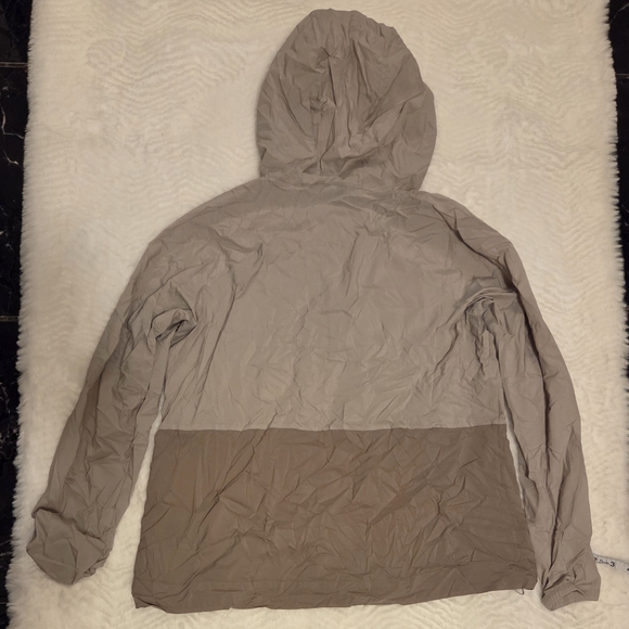 Kuhl Women's Lightweight Beige Jacket - Picture 10 of 12